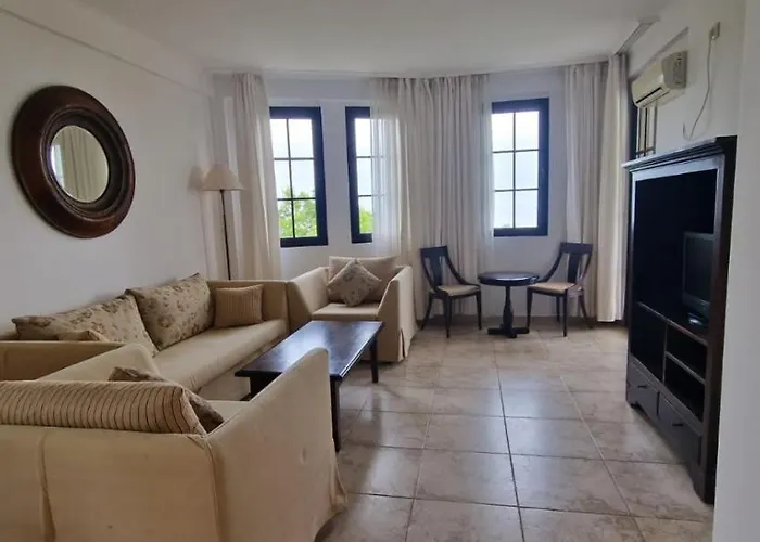 In The Cliff Bay Appartamento *